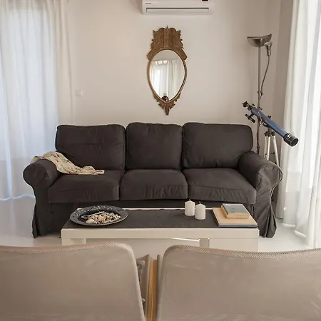 White Milos Villa Adámasz