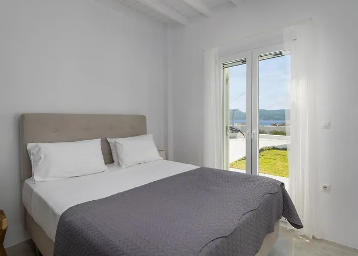 White Milos Villa Adámas