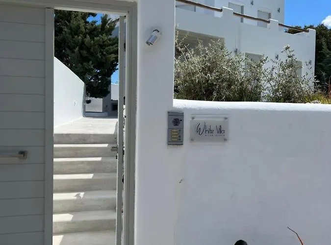 Villa White Milos *