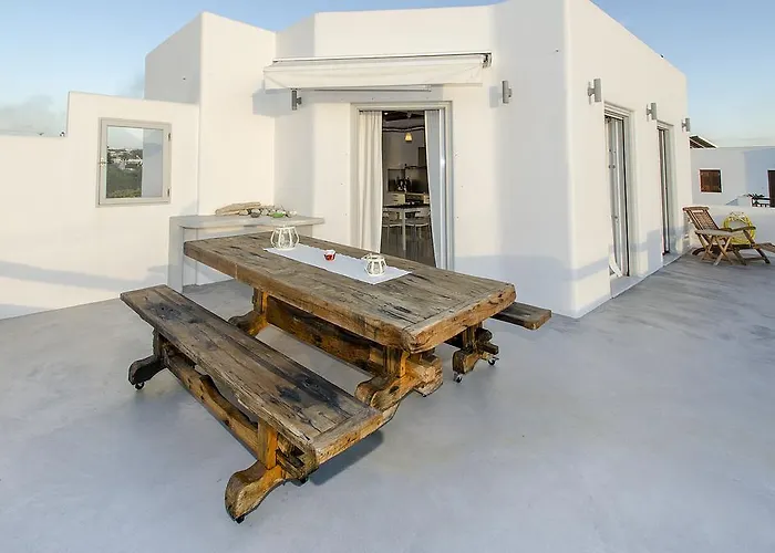 Villa White Milos Adámas